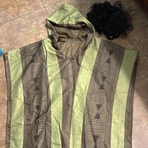 Bruno one size poncho with wig ( never worn)